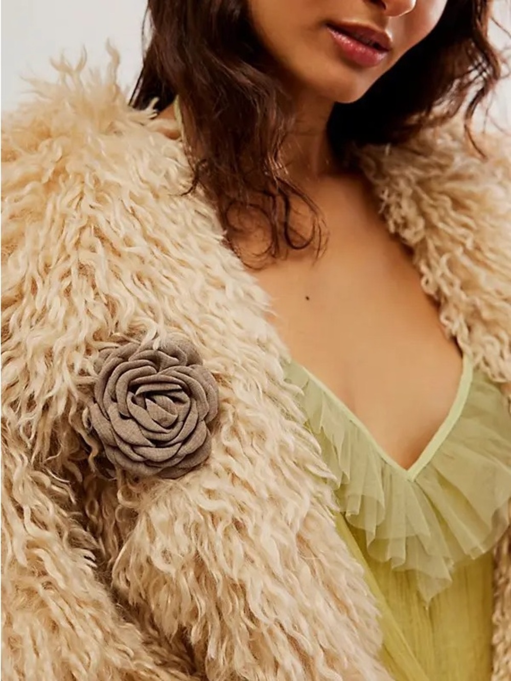 Free People Rose Soft Claw Clip - Picture 3 of 5